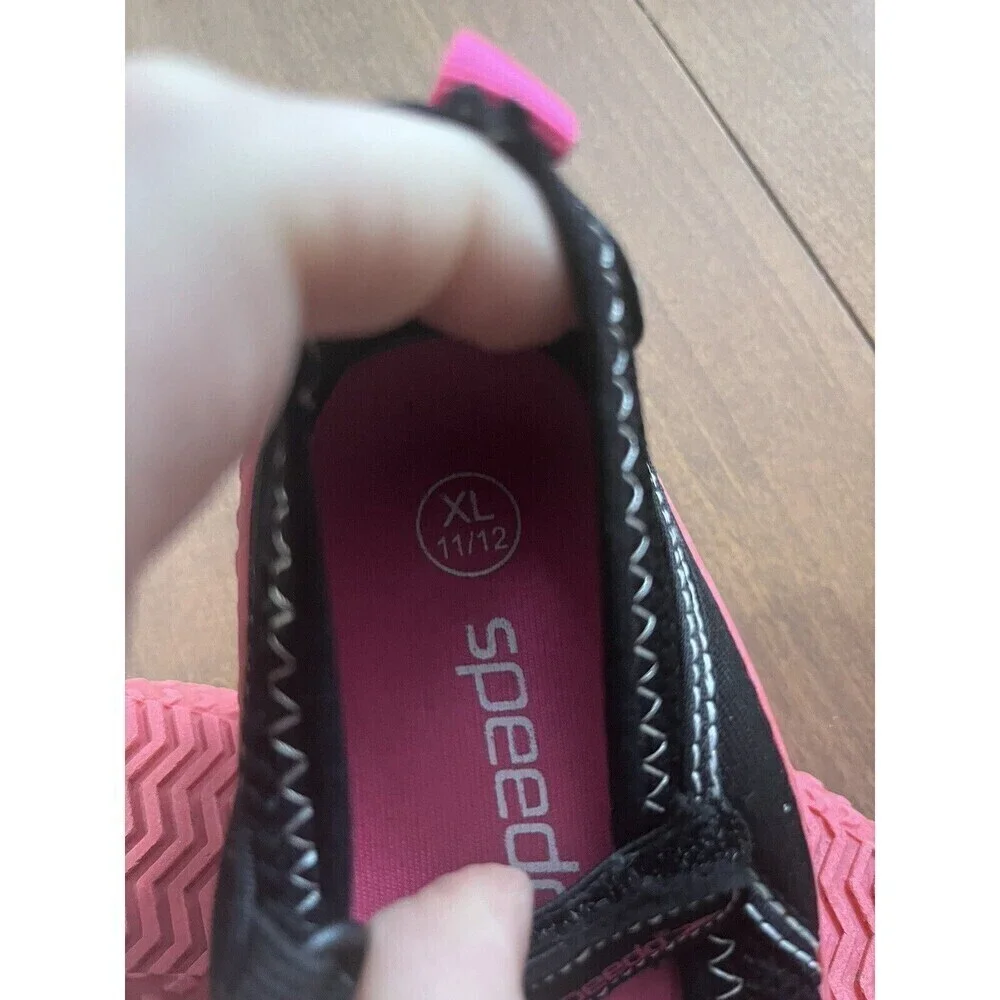 Speedo Girls Water Shoes Black Pink 11/12